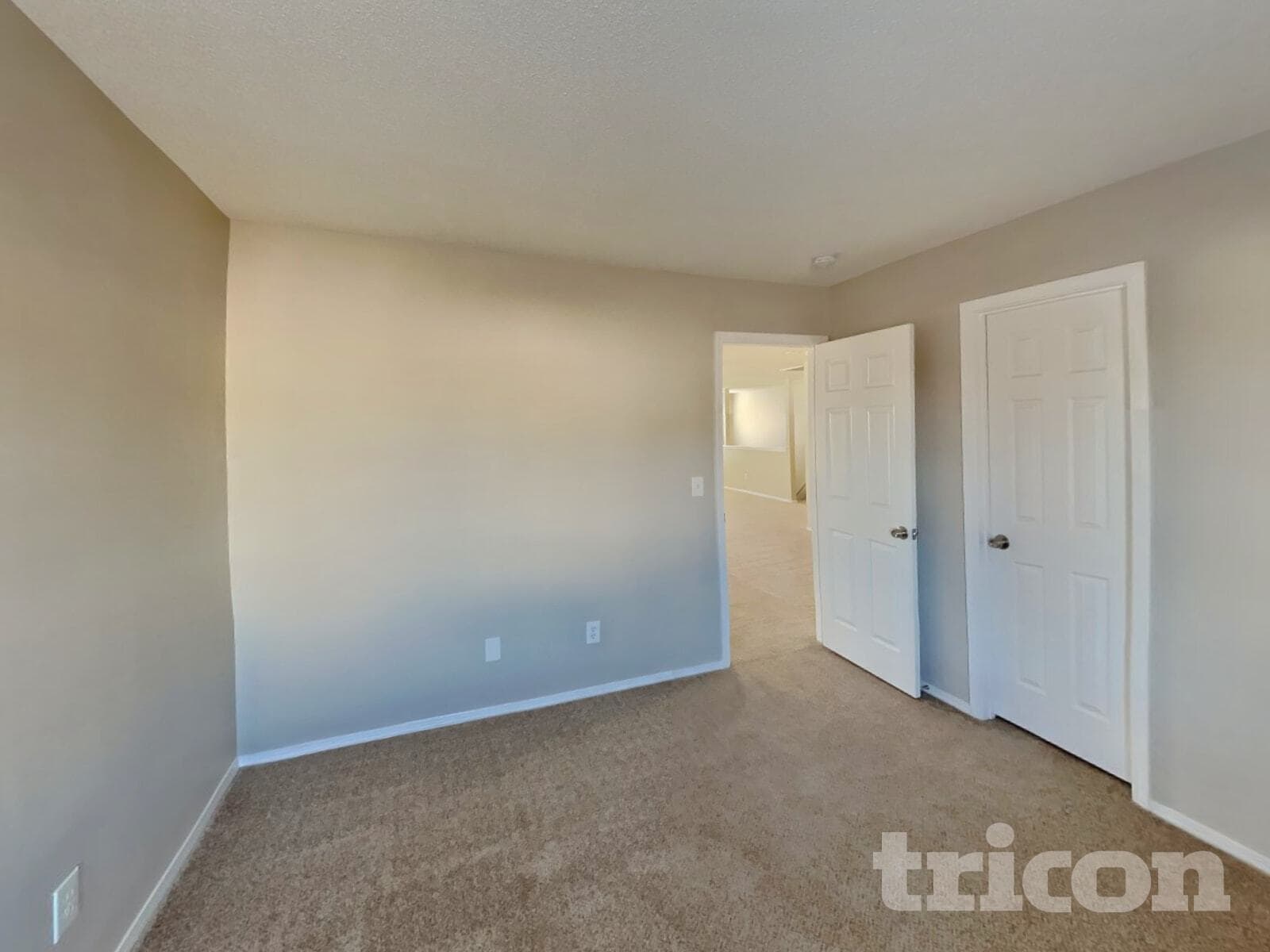 Building Photo - 933 Mailwood Dr