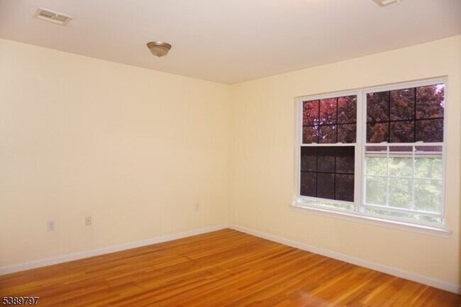 Building Photo - 492 Irvine Turner Blvd