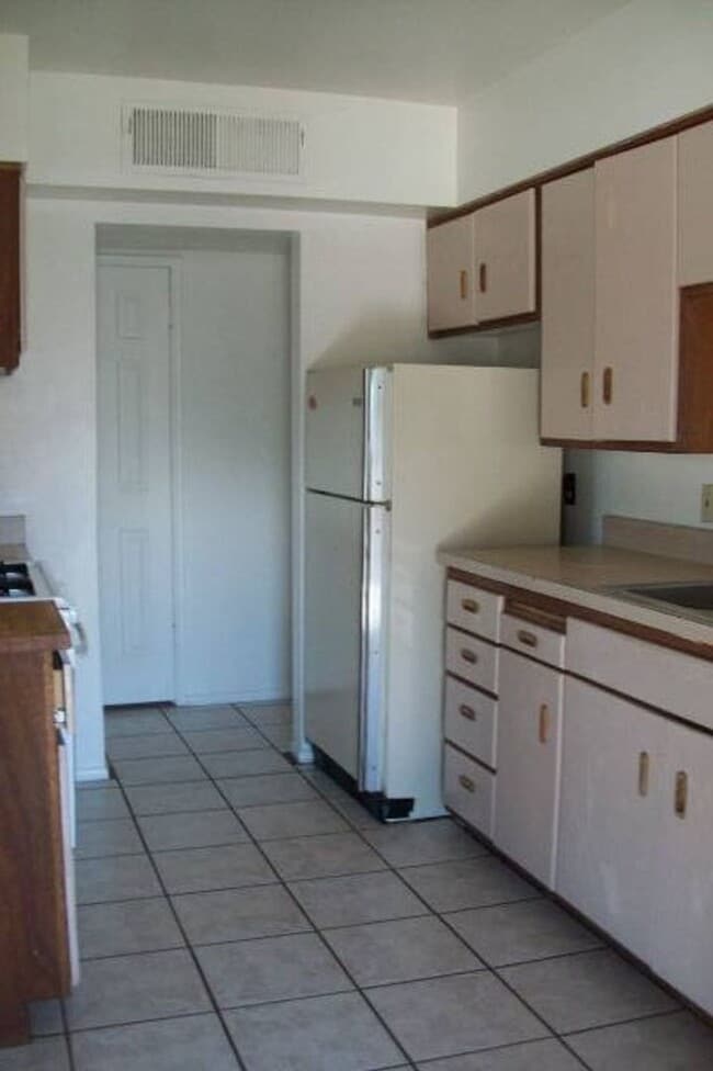 Building Photo - **3 Bedroom Tempe Home – Great Location | ...