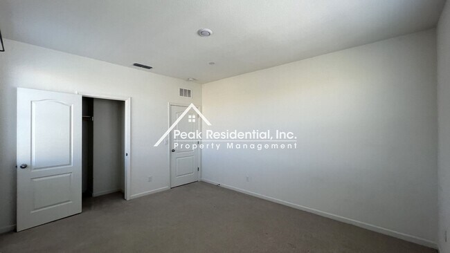Building Photo - 3236 Sunny Gate Ln