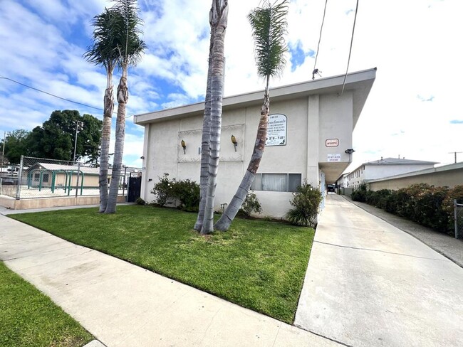 Building Photo - 14810 Halldale Ave.