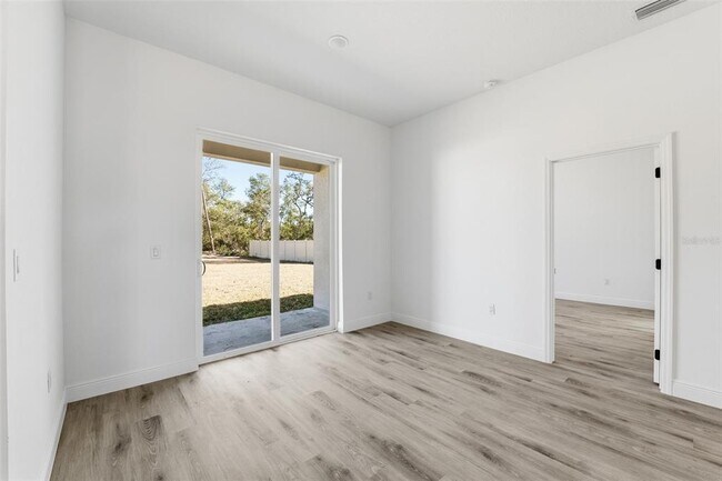 Building Photo - 4473 SW 168th Ln