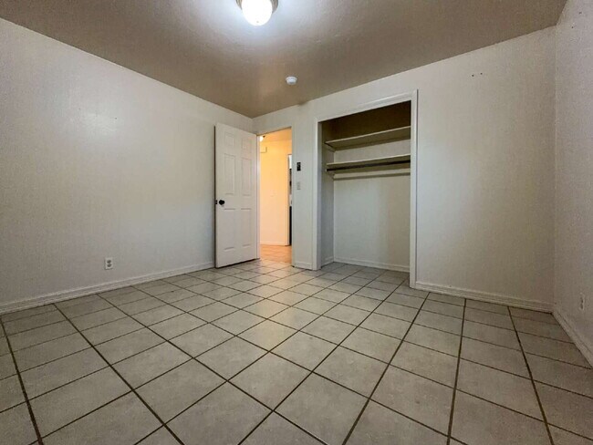 Building Photo - No HOA!