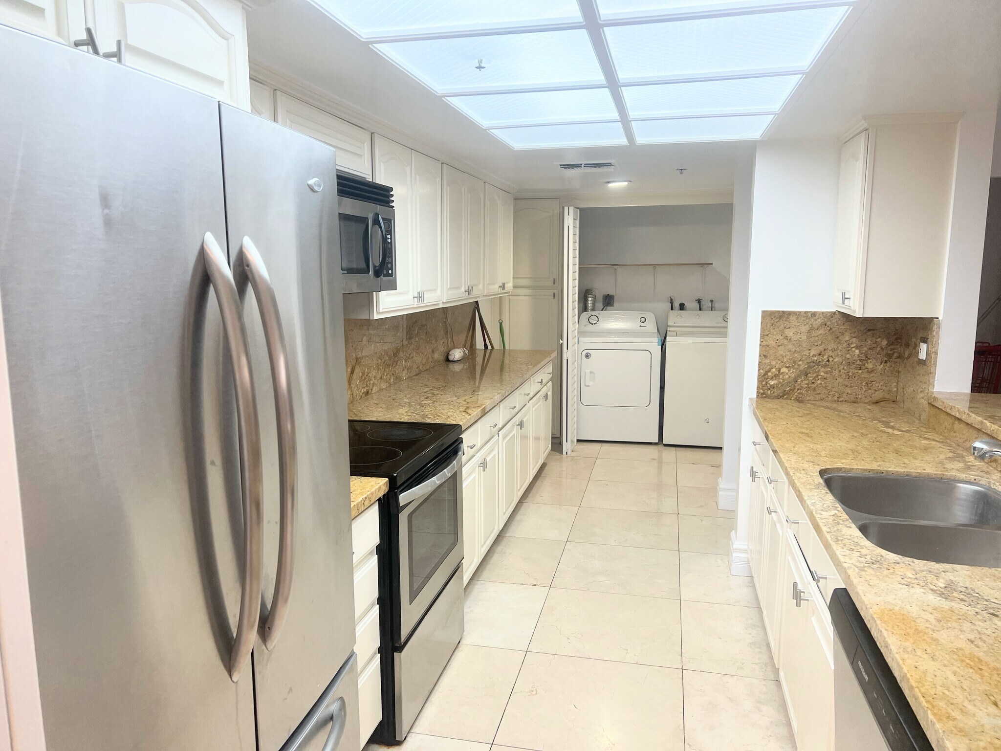 W/D - 10660 Wilshire Blvd