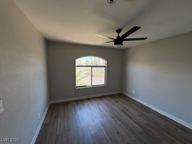 Building Photo - 4555 E Sahara Ave