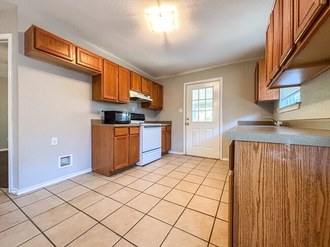 Building Photo - 1133 Misty Acres Dr