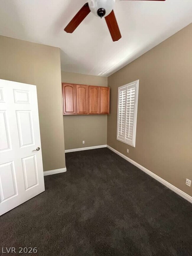Building Photo - 9622 Staff Ln