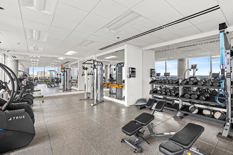 Building Photo - 1427 S Wabash Ave