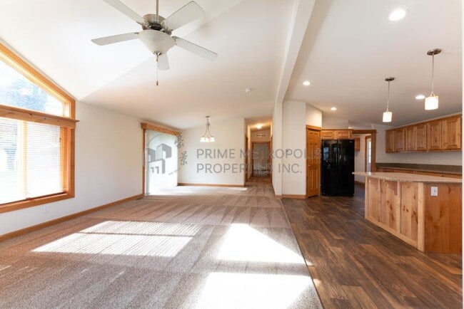Building Photo - 3 bedroom in Renton WA 98059