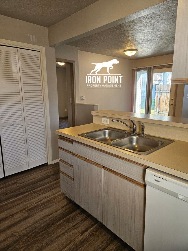 Building Photo - DAL584