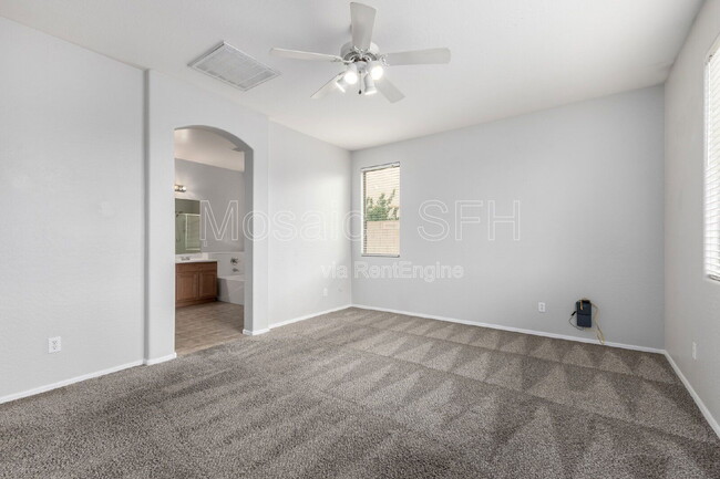 Building Photo - 18545 W Paseo Way