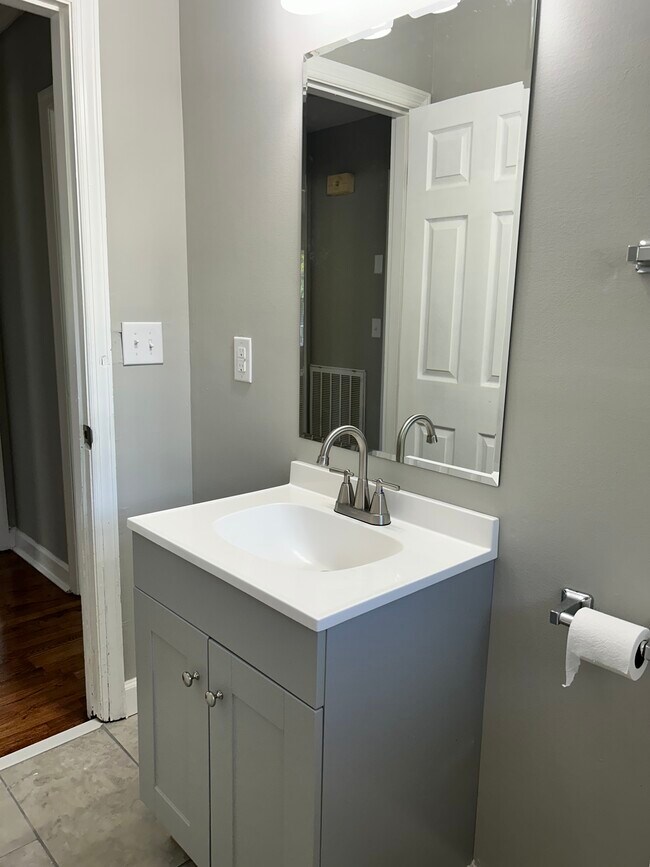 Building Photo - 5305 Bayleaf Dr