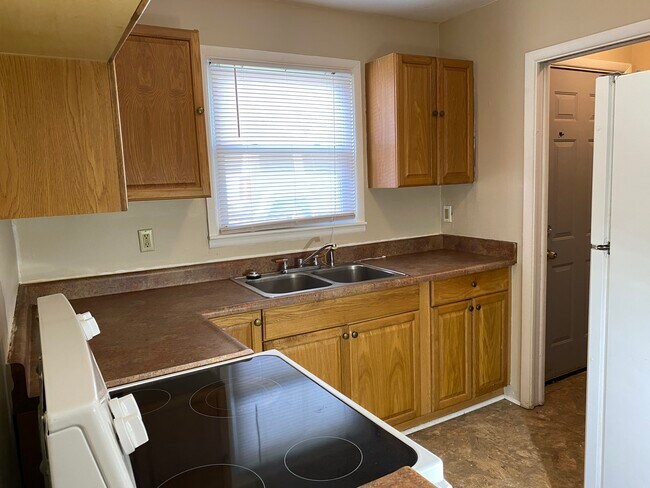 Kitchen - 1413 63rd St