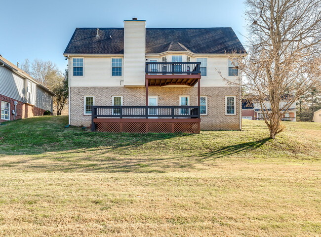 Building Photo - 1057 Meandering Way