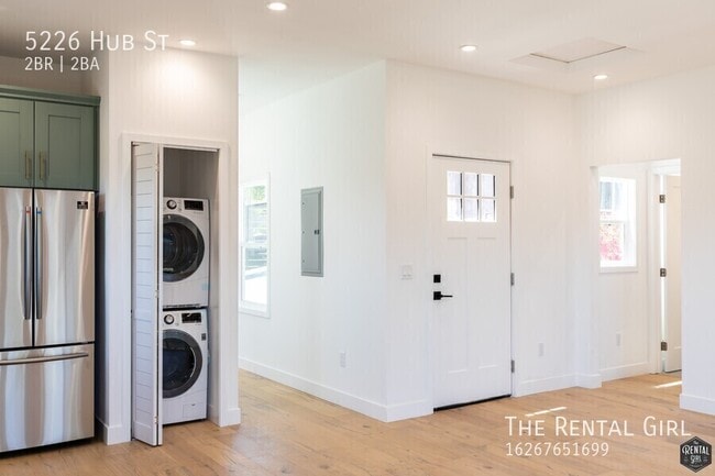 Building Photo - 5226 Hub St