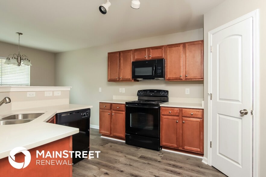 Building Photo - 4663 Chapel Ridge Dr