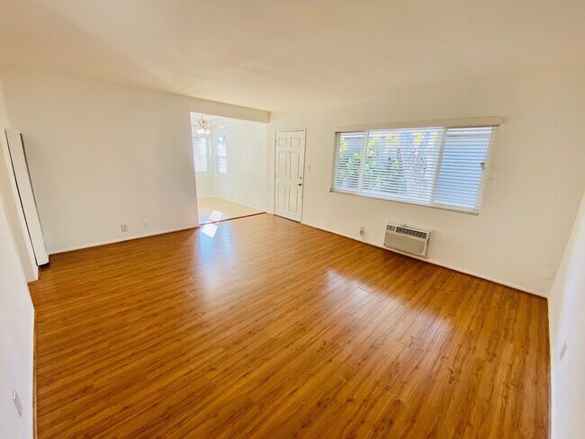 Interior Photo - 3042 Livonia Ave