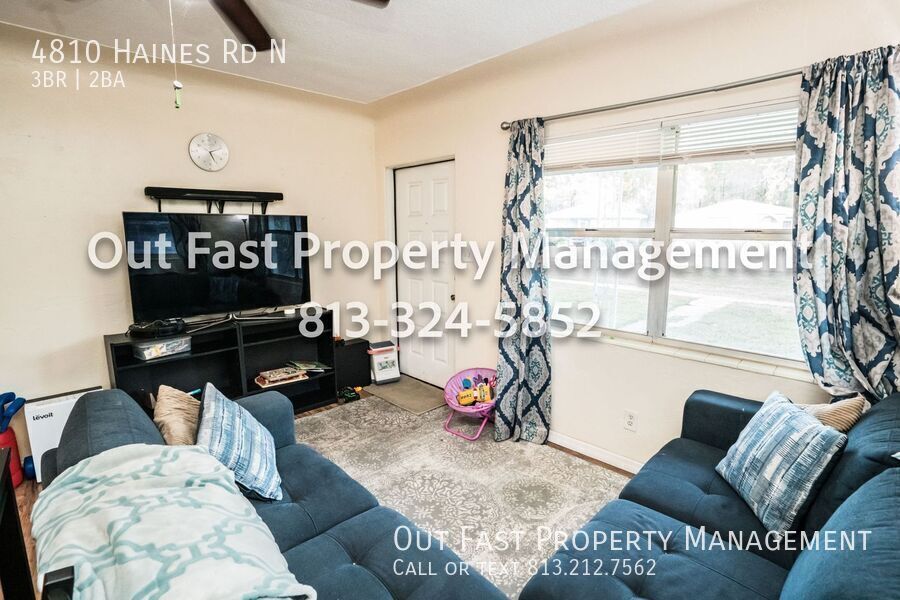 Building Photo - 4810 Haines Rd N