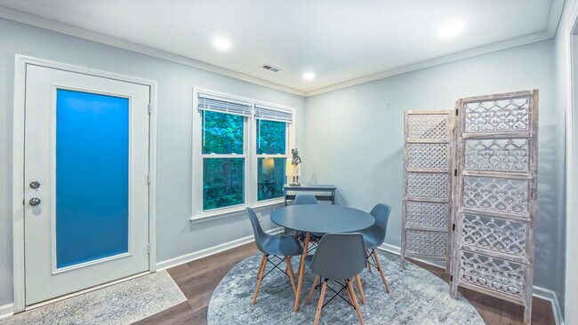 No backyard neighbors - 107 Abbots Glen Ct