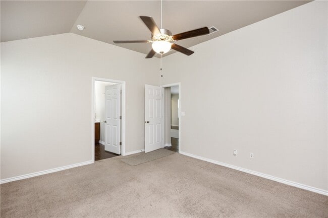 Building Photo - 3643 WL Breeding Dr