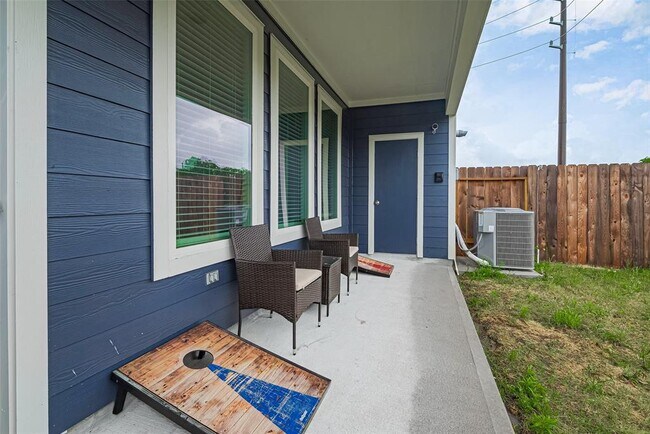 Building Photo - 10405 Hadley Pk Trl