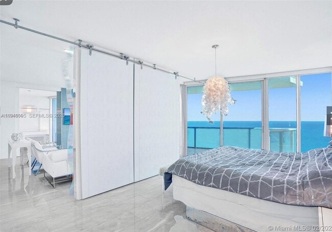 Building Photo - 17001 Collins Ave