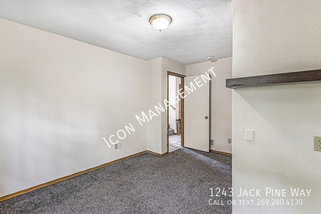 Building Photo - 1243 Jack Pine Way