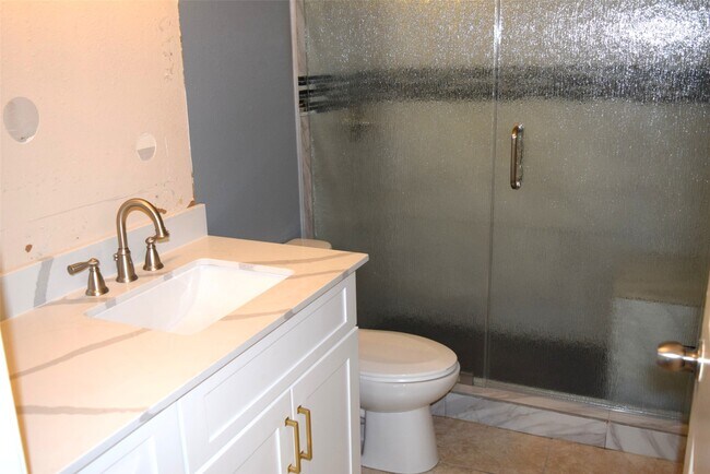 Building Photo - 4911 Dwarf Honeysuckle Ct