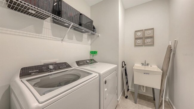 Building Photo - 6476 Silverstar Dr