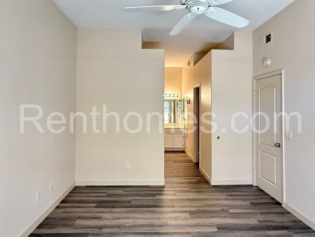 Building Photo - 11295 Provencal Pl