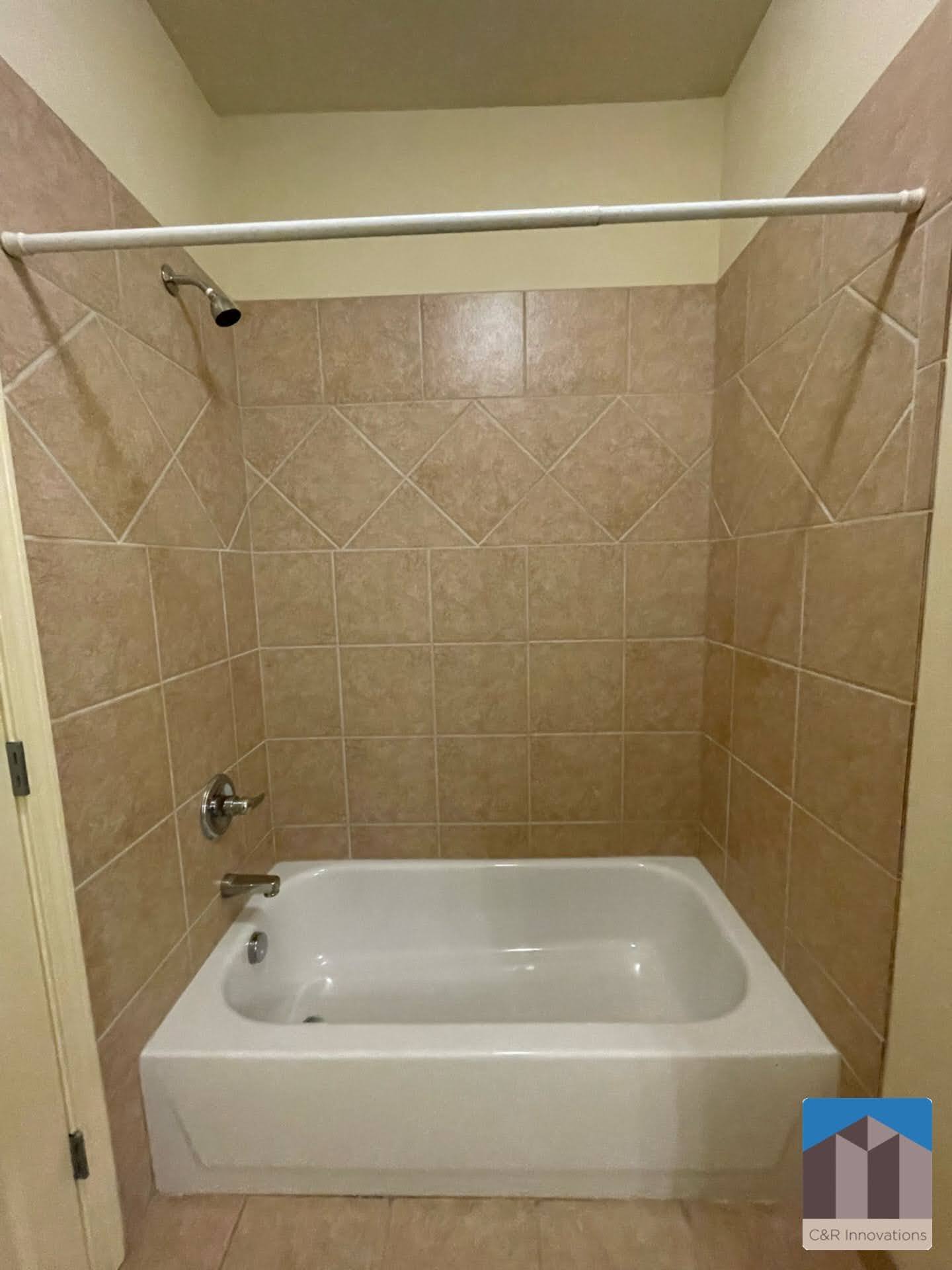 Building Photo - 1377 Greencrest Ct
