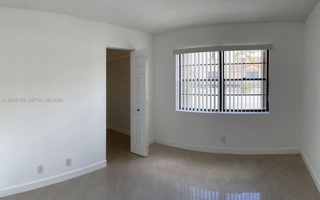Building Photo - 6361 NW 170th Ln