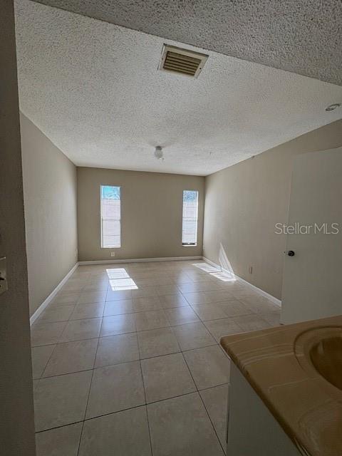 Building Photo - 1560 S Jefferson Ave