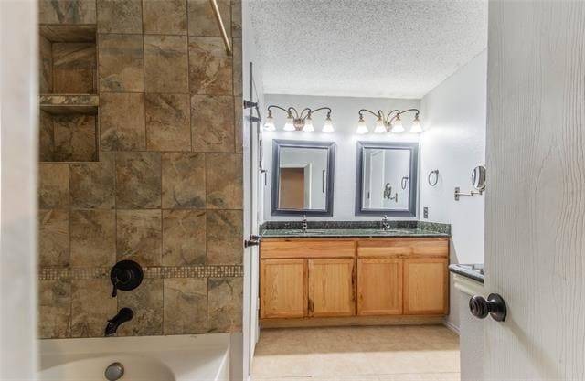 Building Photo - 13808 Canyon Ranch Rd