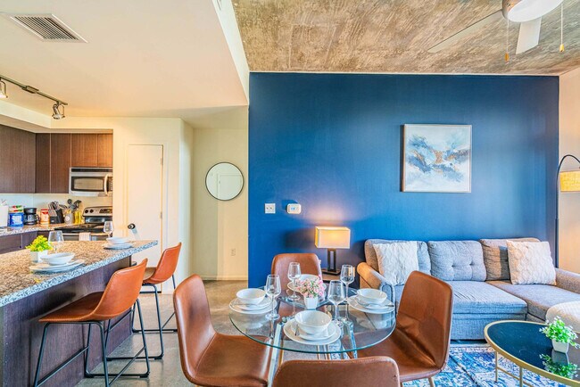 Building Photo - 888 N 4th St