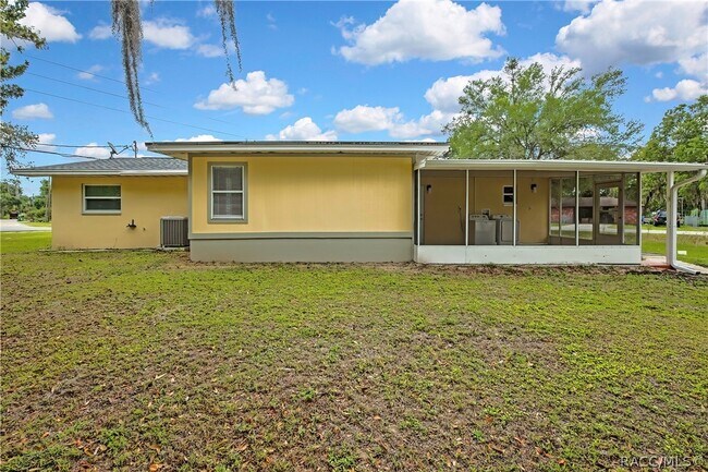 Building Photo - 1019 E Turner Camp Rd