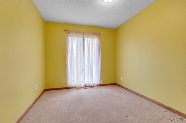 Building Photo - 9400 Wehrle Dr