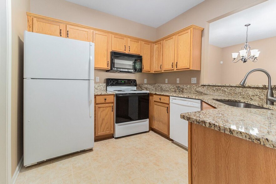 Building Photo - 24107 Chesapeake Cir
