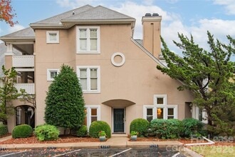 Building Photo - 9205 Ravenwing Dr