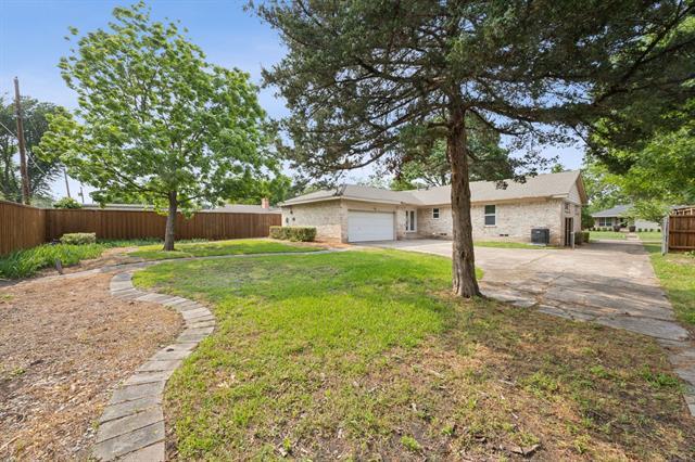 Building Photo - 810 Wildgrove Dr