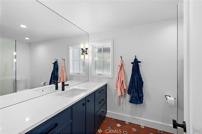 Building Photo - 3007 Harbor View Dr