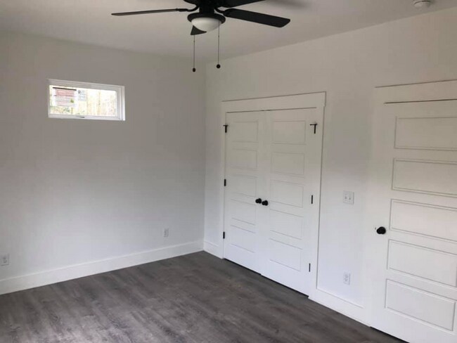 Building Photo - 121 N Washington Ave