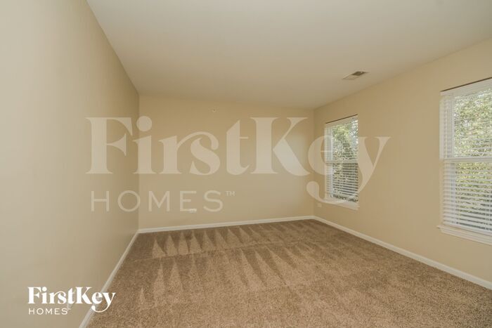 Building Photo - 77 Henson Ct