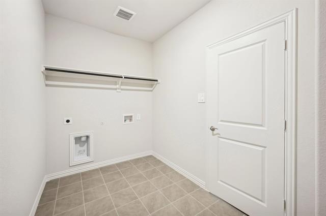 Building Photo - 2203 Gustavus Dr