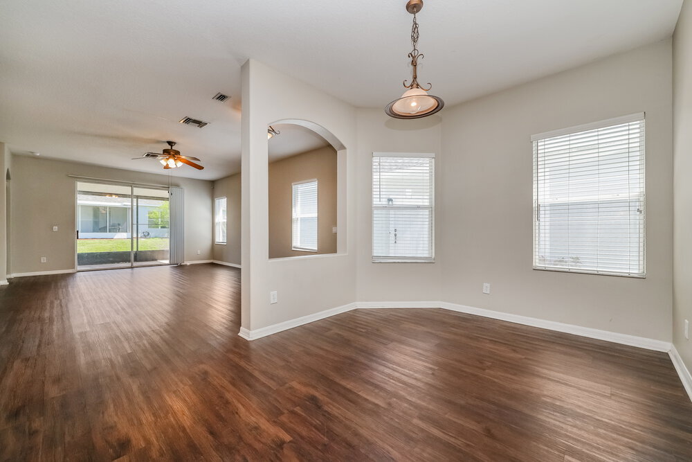 Building Photo - 6816 Surrey Oak Dr