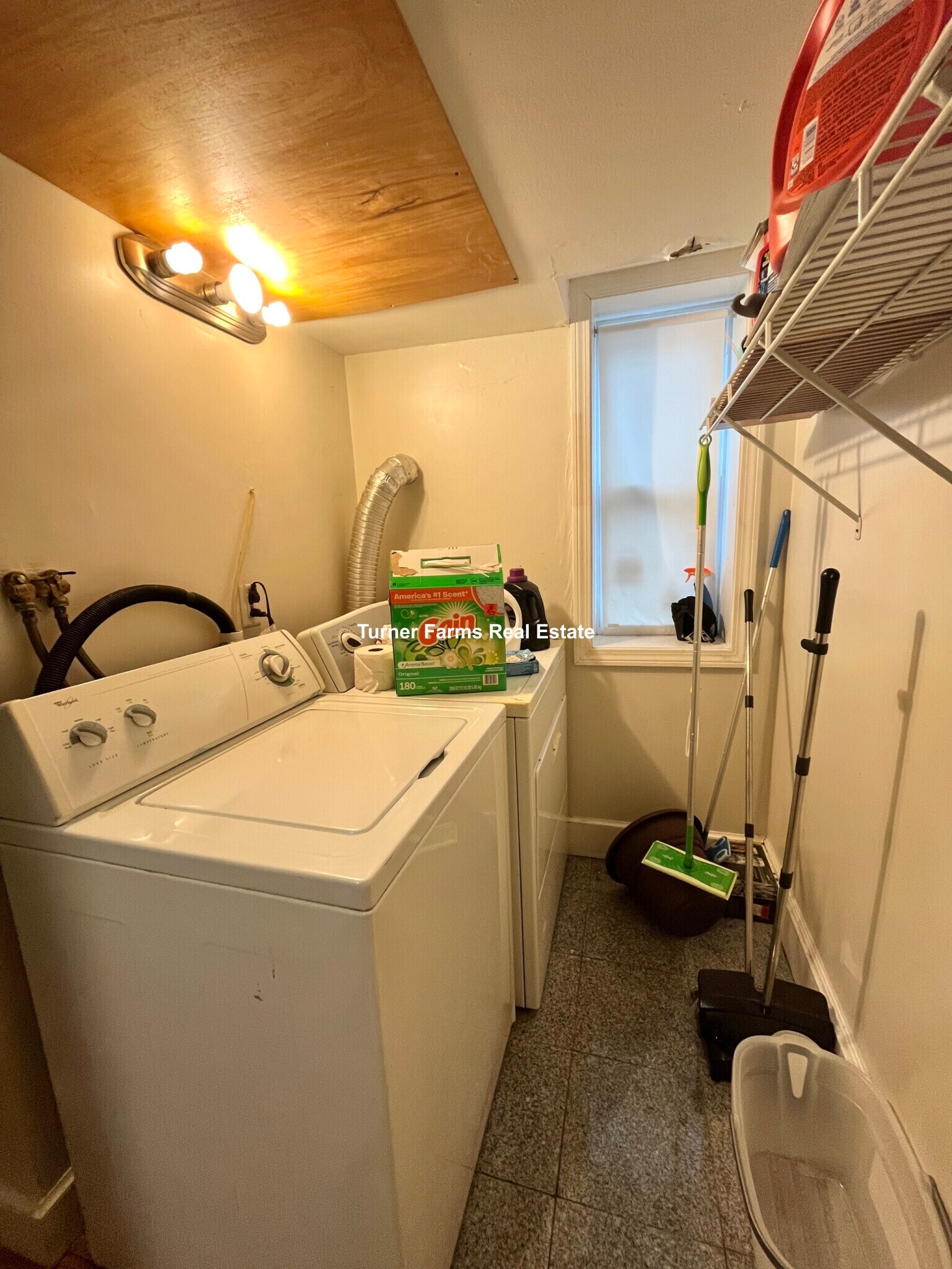 Building Photo - 127 Cedar St