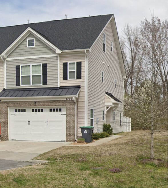 Building Photo - 4700 Kilby Dr