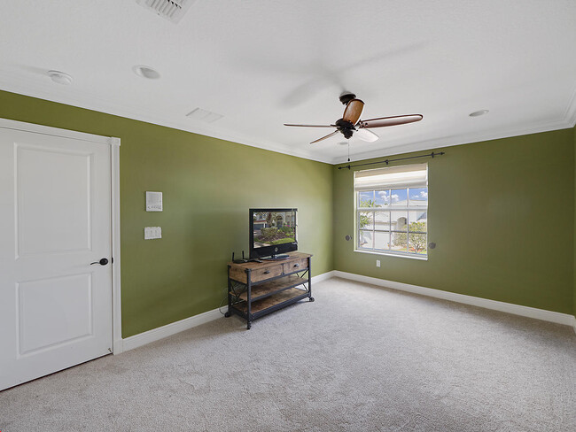 Building Photo - 11461 SW Waldorf Ct
