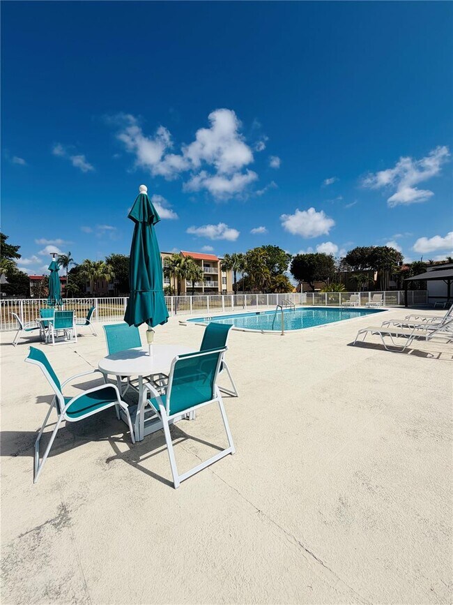 Building Photo - 4920 NW 79th Ave