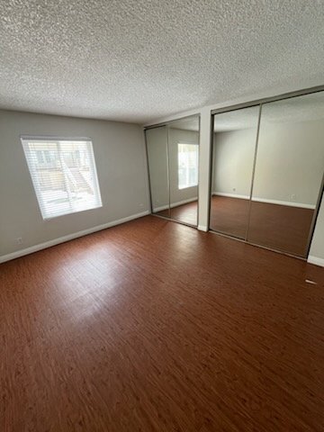 Building Photo - 17440 Burbank Blvd